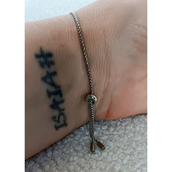 Dainty Silvertone Abalone Sand Dollar Bolo Bracelet - Picture 8 of 9